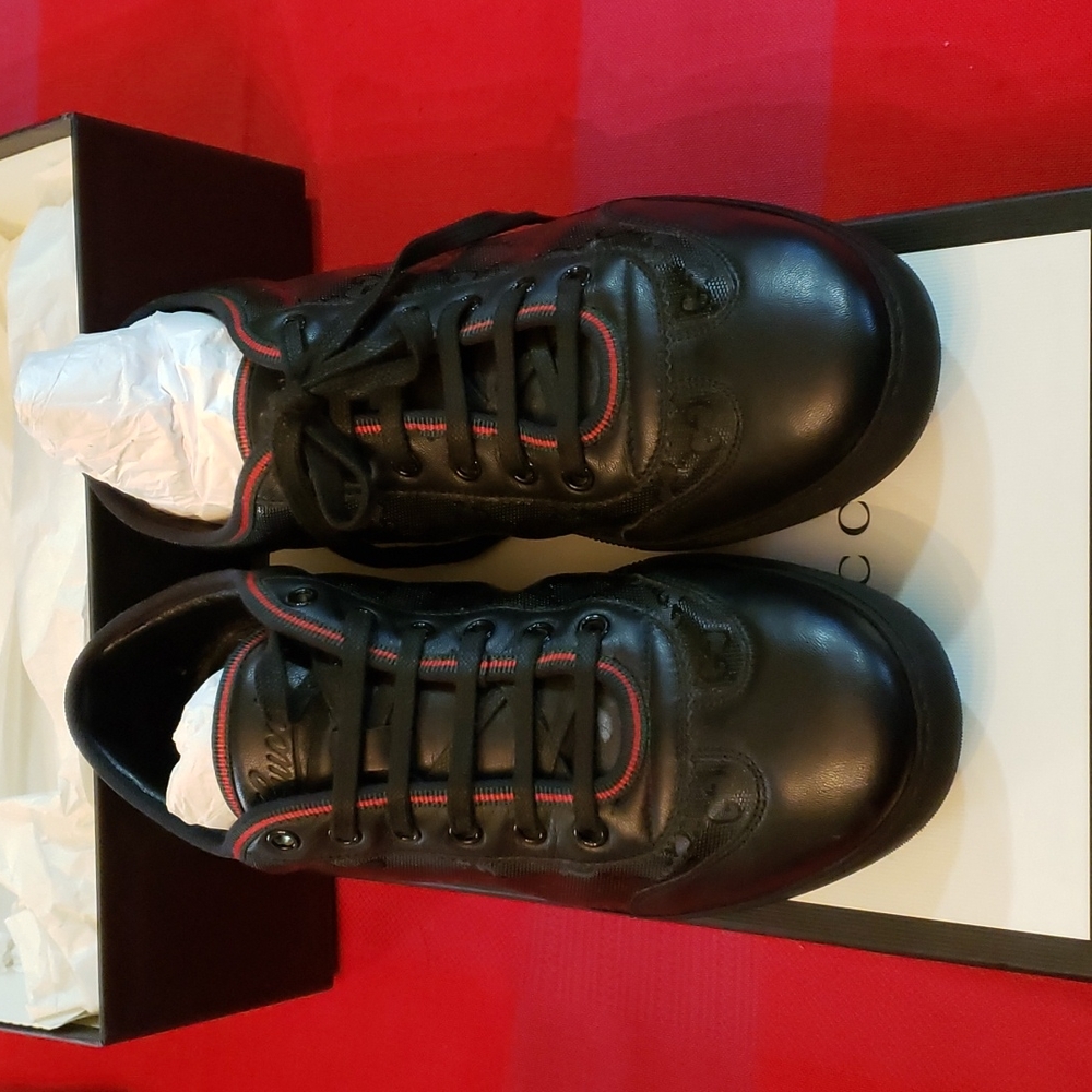 MENS GUCCI SNEAKERS